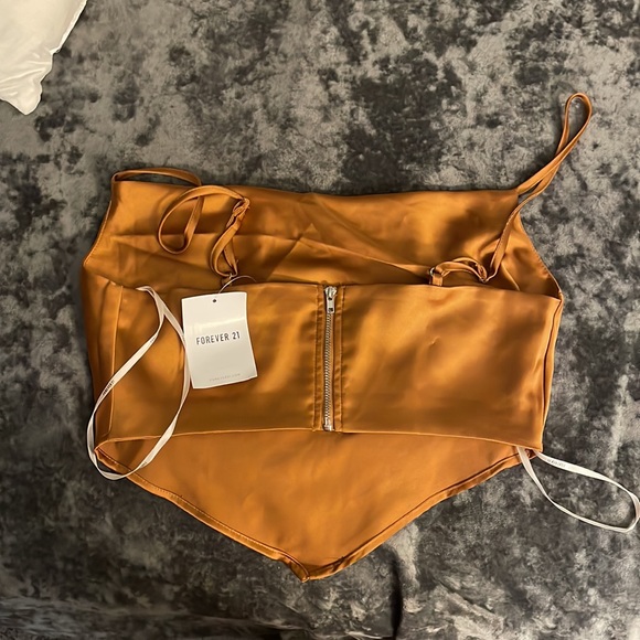 Spaghetti strap top - Picture 2 of 4